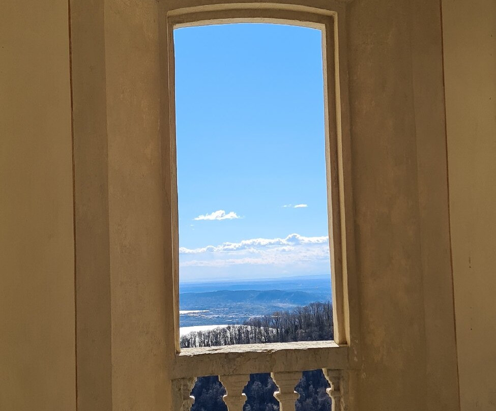Santuario di Santa Maria del Monte-瓦雷泽必去景点