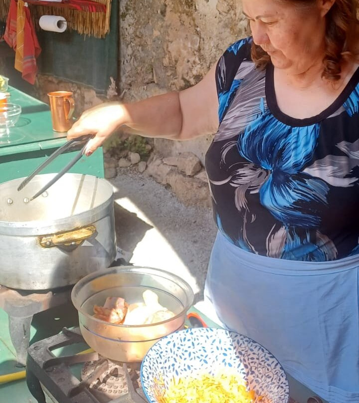 Cretan Traditional Cooking Lessons-Vamos必去景点