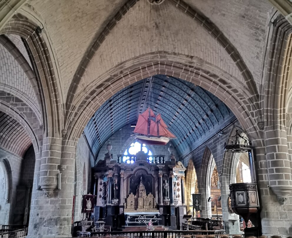 Eglise Saint Guenole-Batz-sur-Mer必去景点