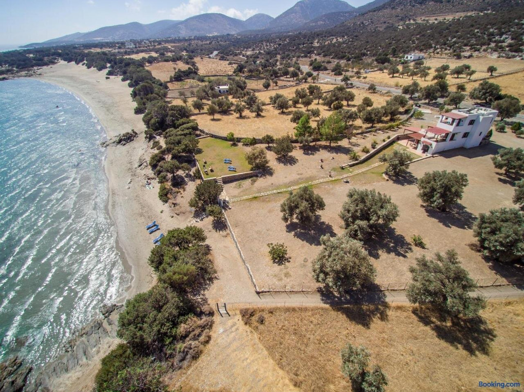 Theonis Villas