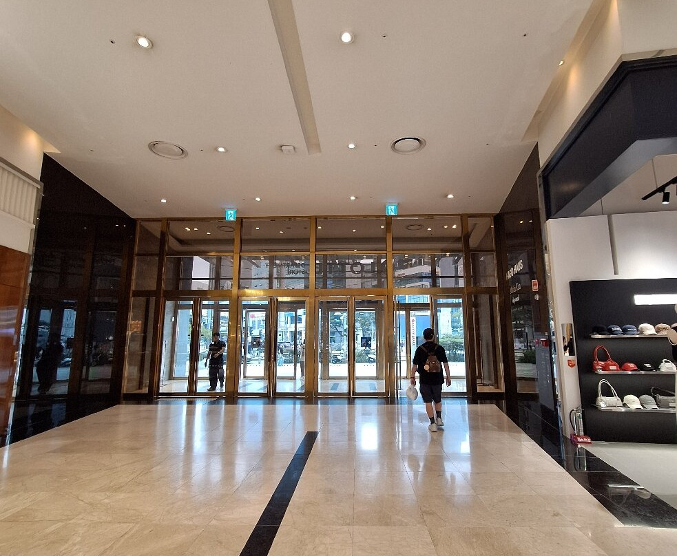 Lotte Department Store Busan Main-釜山必去景点