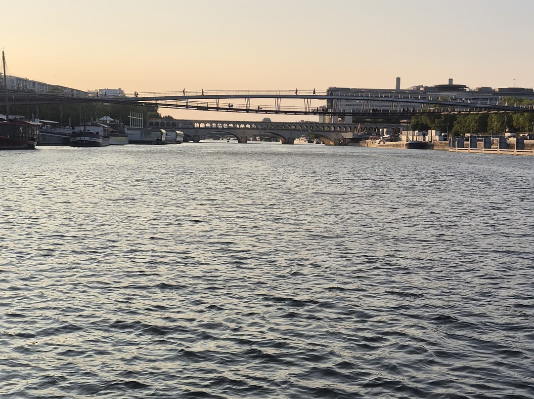 Péniche Le Grand Bleu-巴黎必去景点