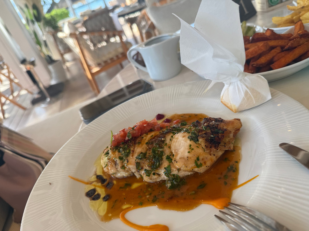 Coco's Beach Bar Shangrila Mauritius .