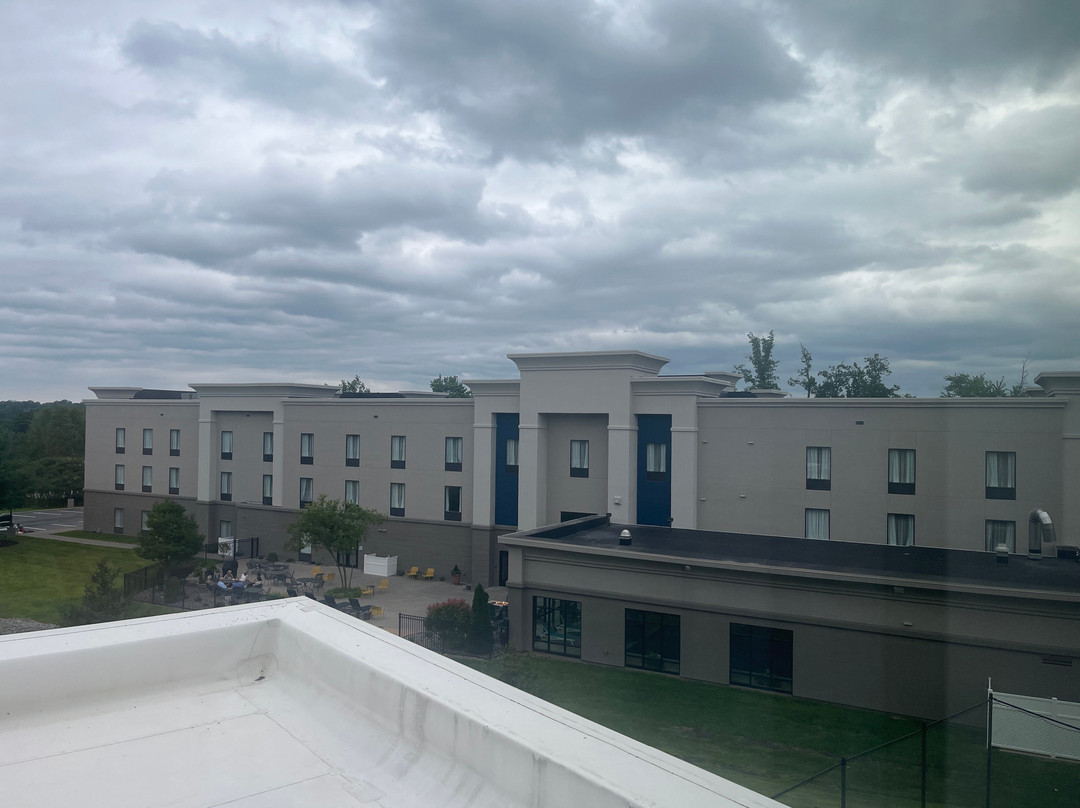 新哈特福德尤提卡Homewood Suites by Hilton主图