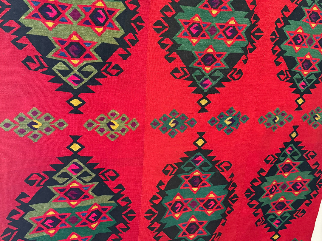 Hadji Nikoli Inn Museum Art Gallery-大特尔诺沃必去景点