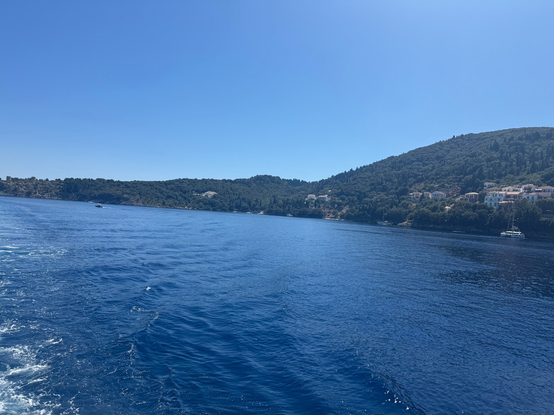 Kefalonia Excursions-阿尔戈斯托利翁必去景点