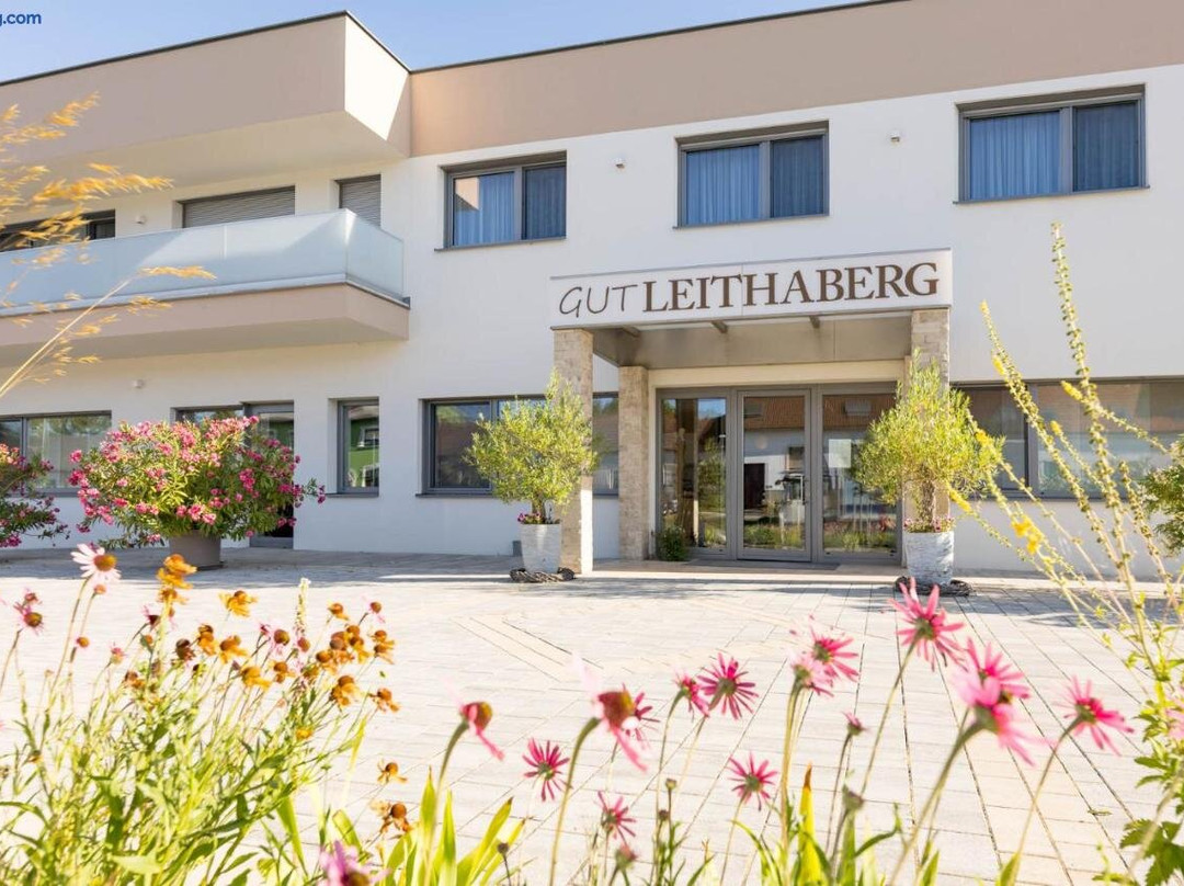 旁村酒店住宿-Gut Leithaberg