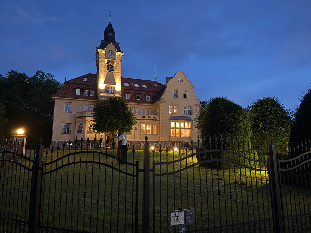 Dabel酒店住宿-Residenz Hotel Wendorf