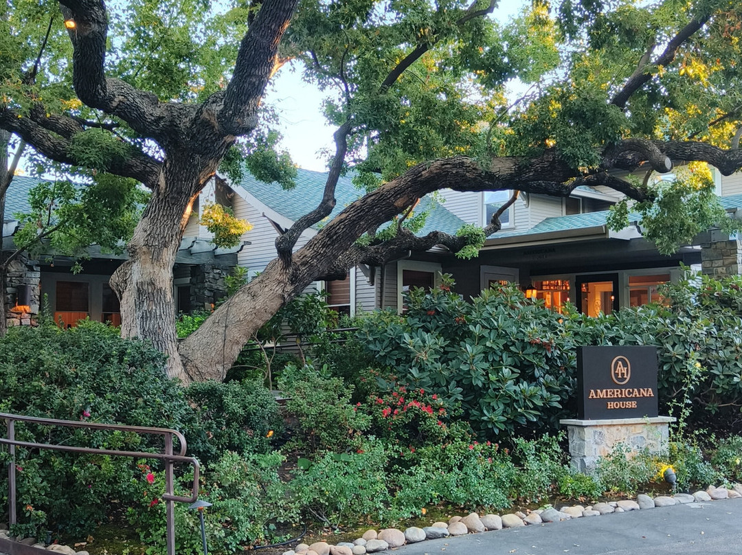 洛迪美酒&玫瑰水疗酒店及餐厅主图