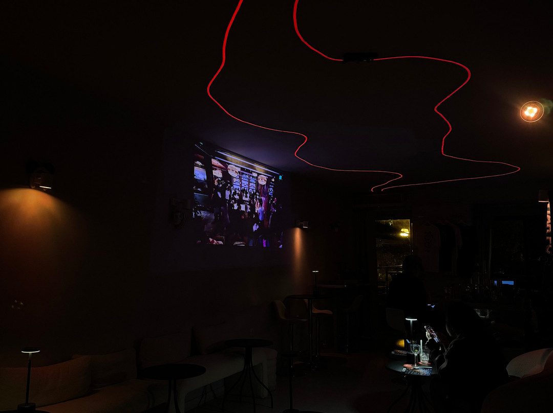 Catfish Cocktail Bar
