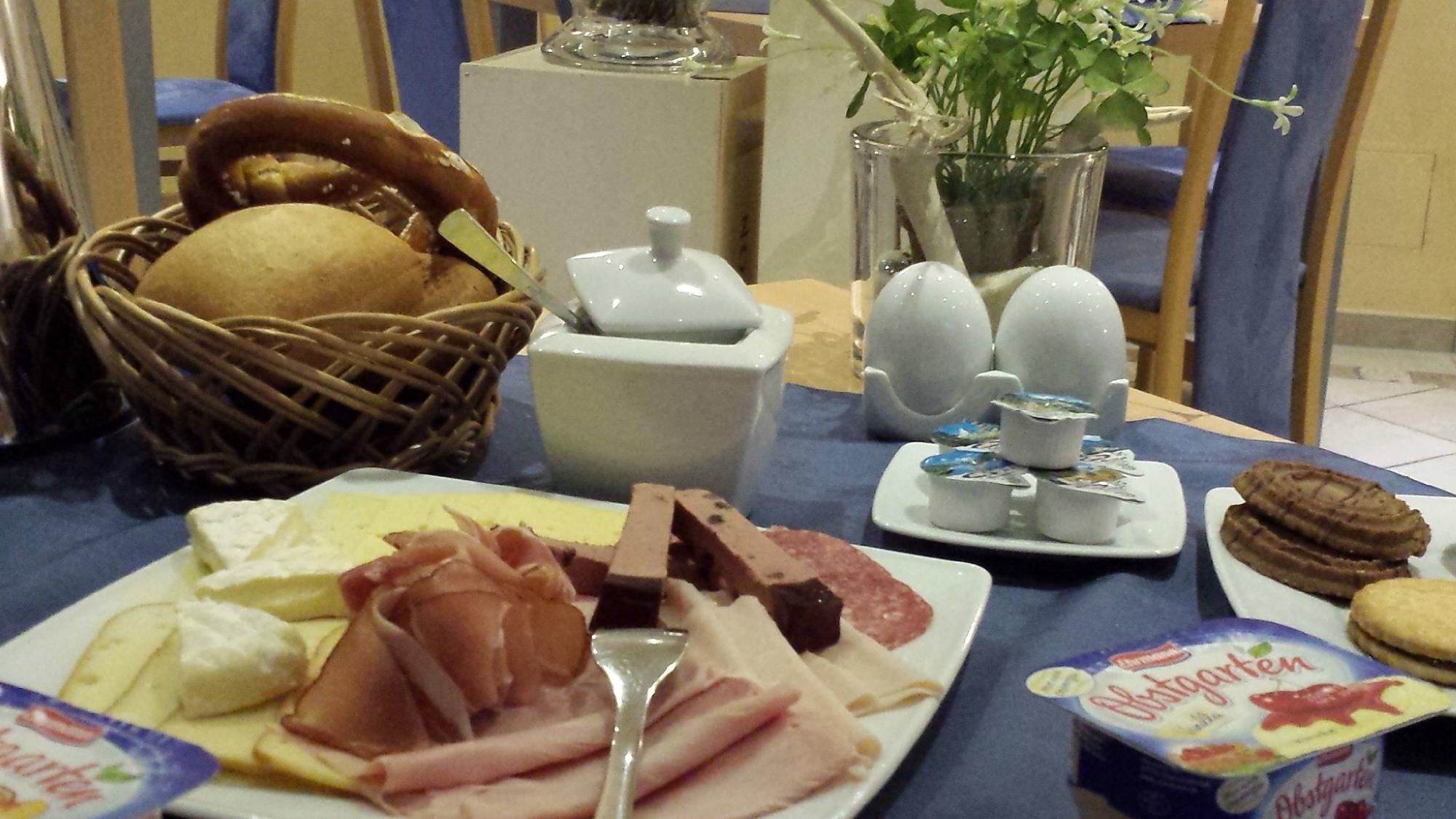 Parkresidenz Hotel Garni-餐饮