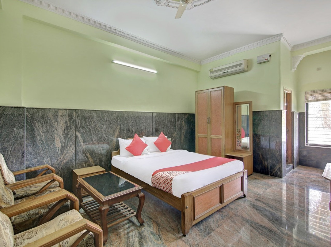 OYO 29039 Hotel Jyothi International
