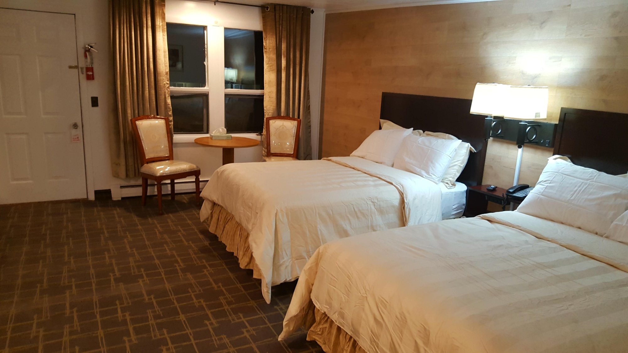 Stucco Lodge-官方