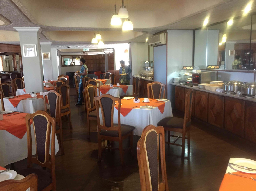 Gold Crest Hotel
