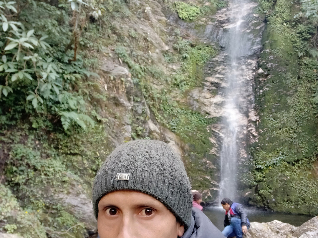 Bhalugarh Waterfall景点图片