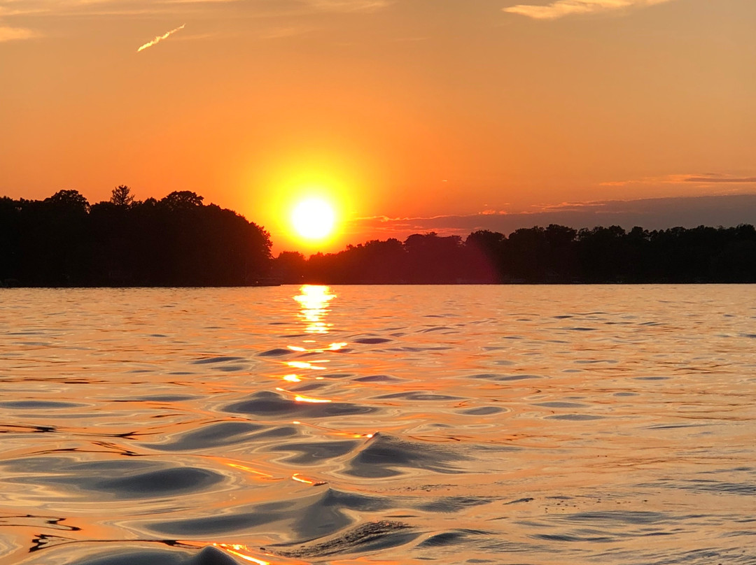 Oconomowoc旅游景点-Lac La Belle