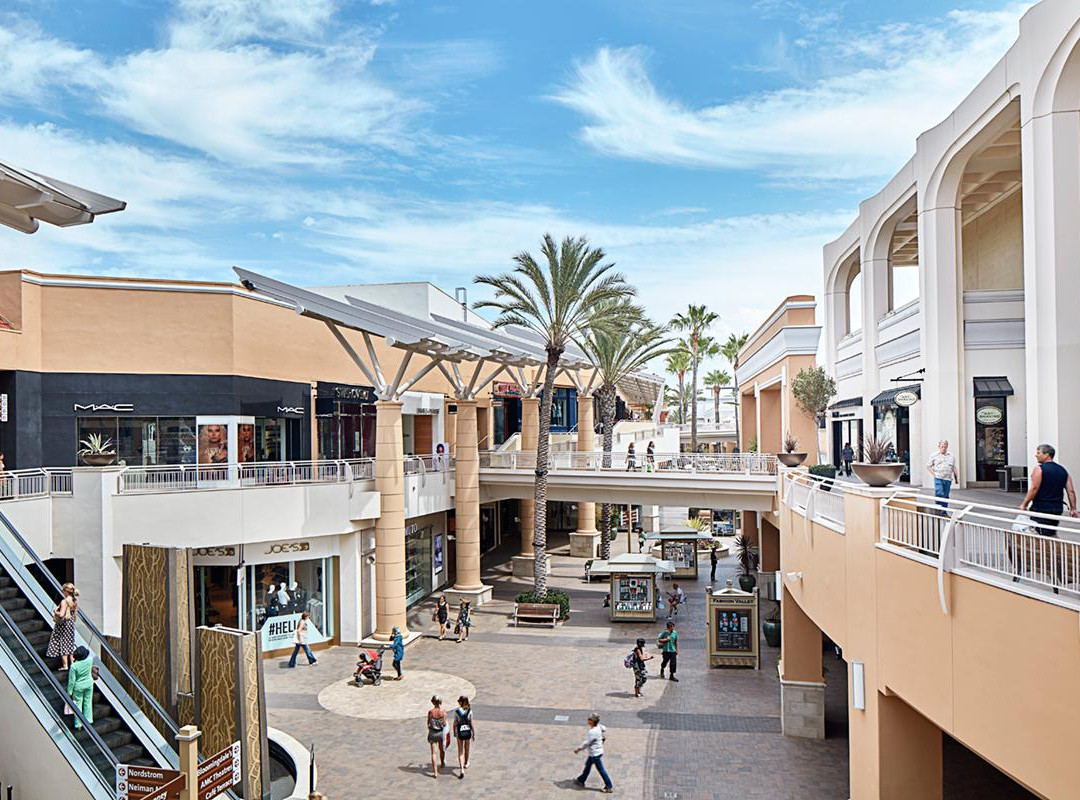 时尚河谷购物中心-圣地亚哥必去景点