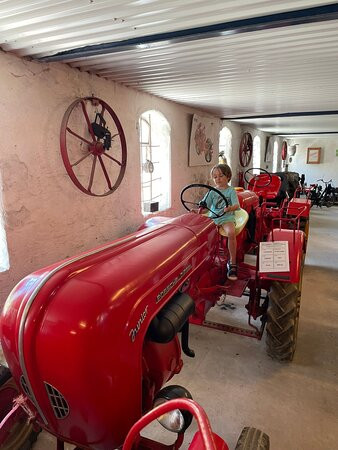 Munkegaard Traktormuseum景点图片