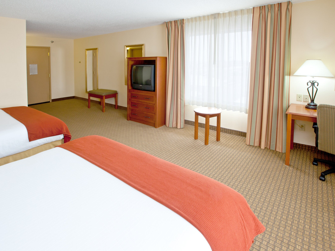 Holiday Inn Express & Suites Greenville by IHG主图