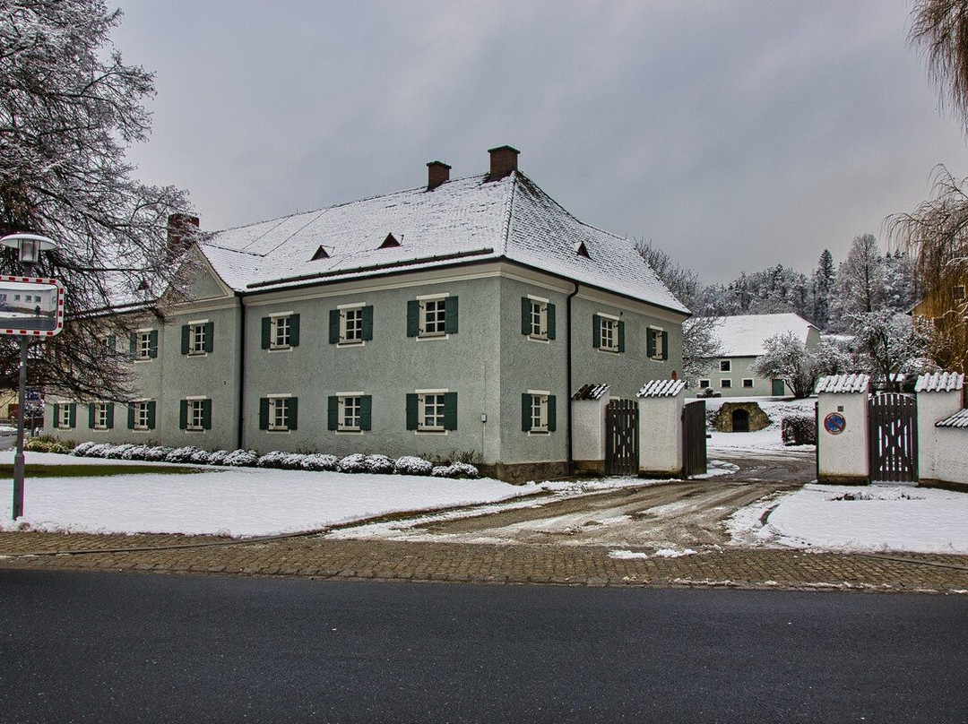 Schloss Waffenbrunn-Waffenbrunn必去景点