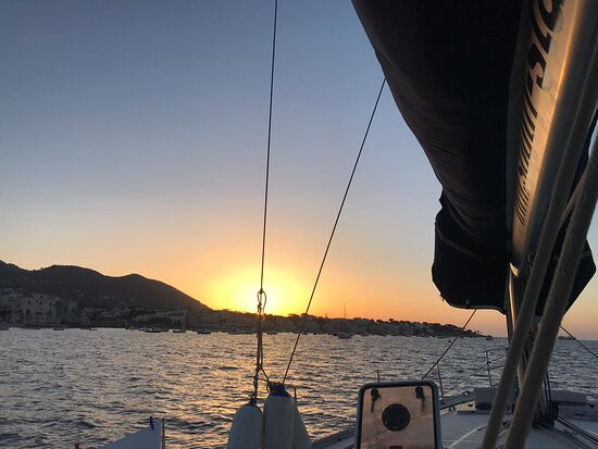South Star Charter - Bareboat-萨勒诺必去景点