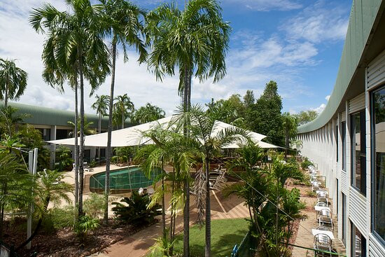 卡卡杜美居鳄鱼酒店主图