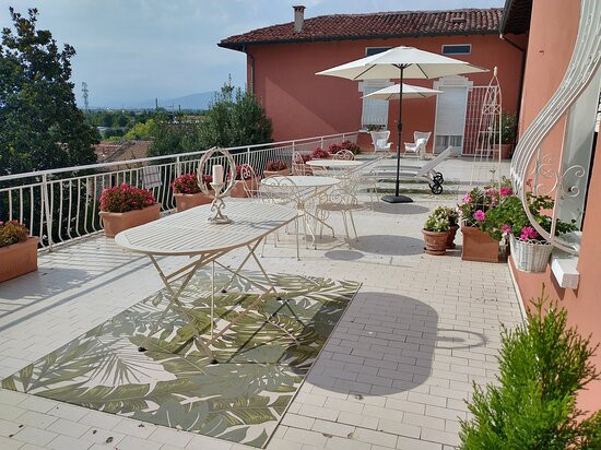 Villa House And Garden B&b主图