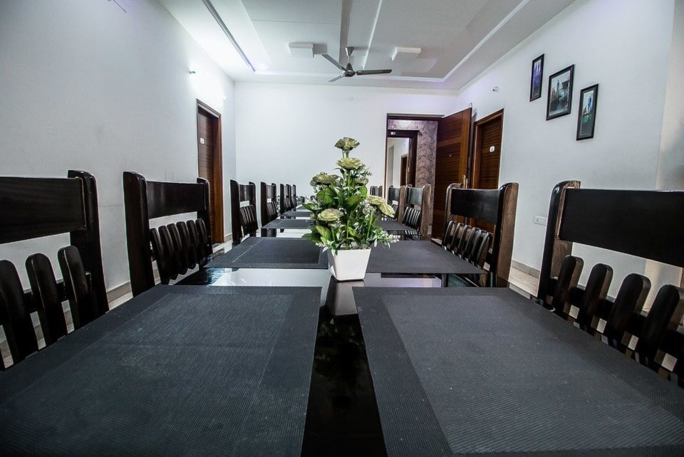 OYO 14731 Hallmark Inn Kukatpally主图
