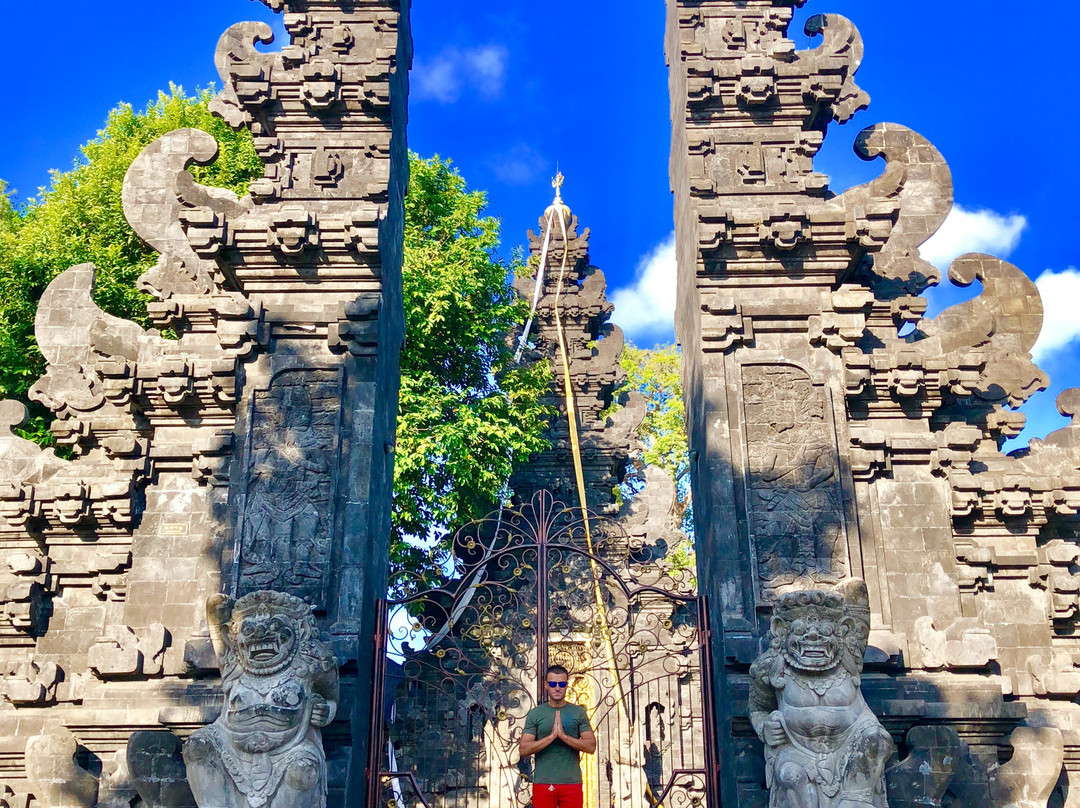 Dalem Kahyangan Temple