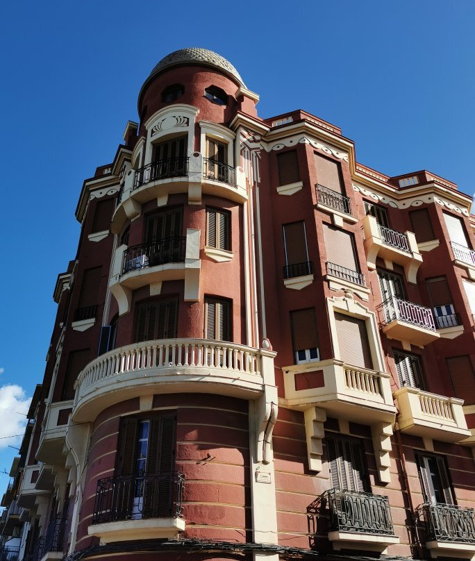 Edificio Rojo-梅利利亚必去景点