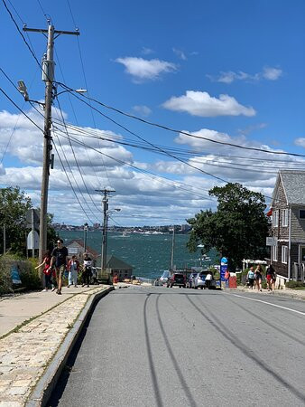 Peaks Island Tours景点图片