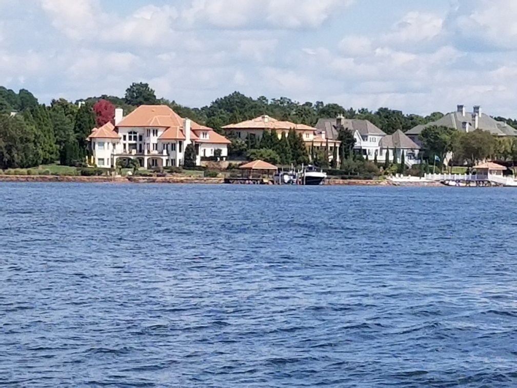 Visit Lake Norman-科尼利厄斯必去景点