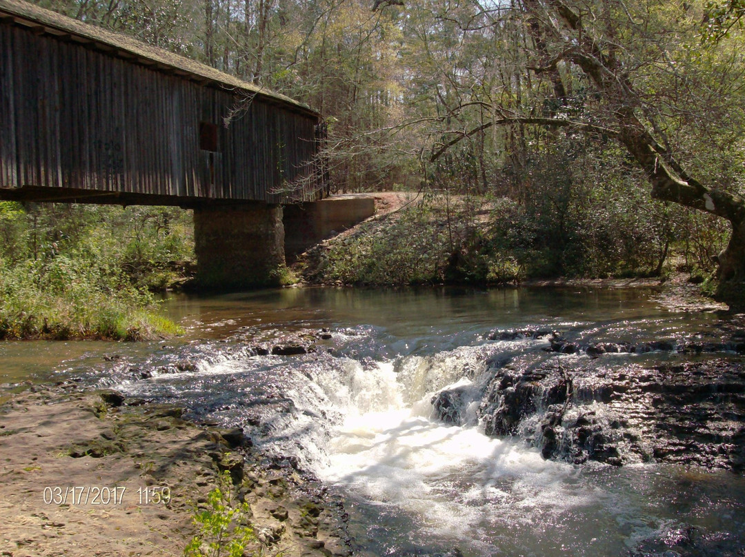 Coheelee Creek Covererd Bridge