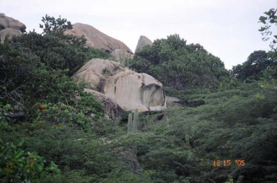 Ayo Rock Formations景点图片