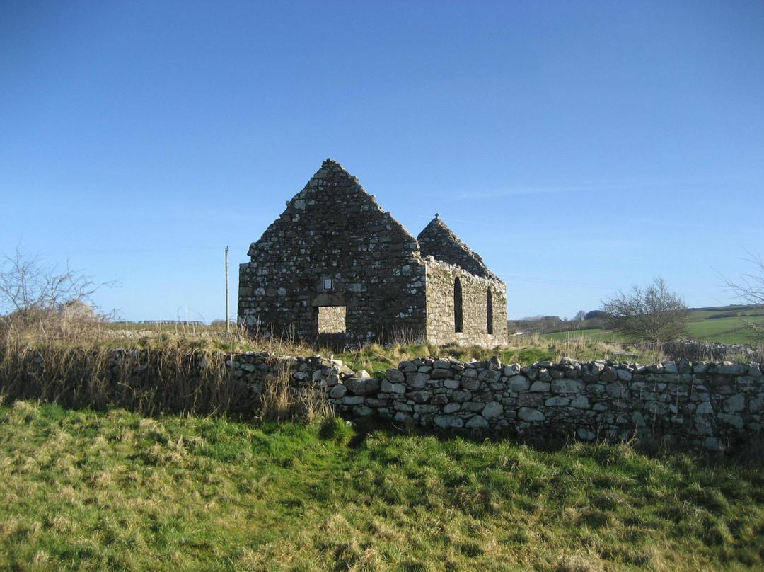 Culdaff旅游景点-Cloncha Church & St Buadan'S Cross