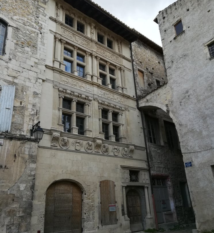 Maison des Chevaliers-Viviers必去景点