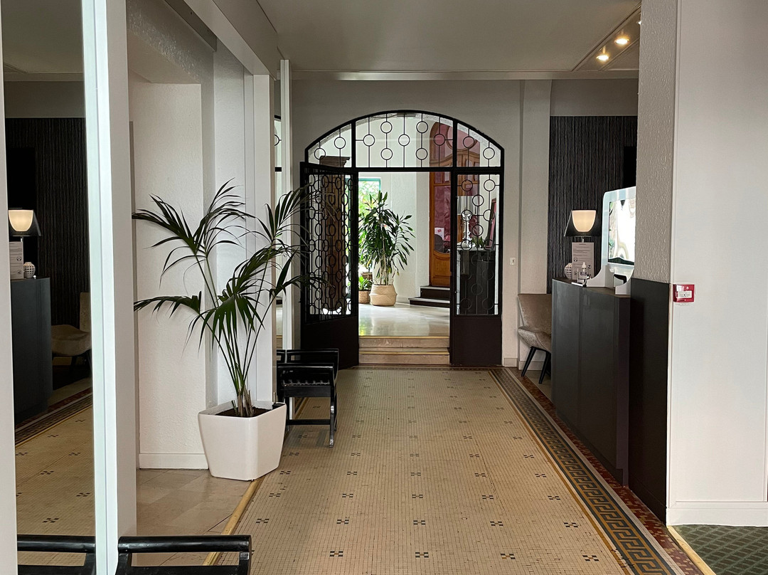 Demeures & Châteaux le Pavillon d'Enghien主图