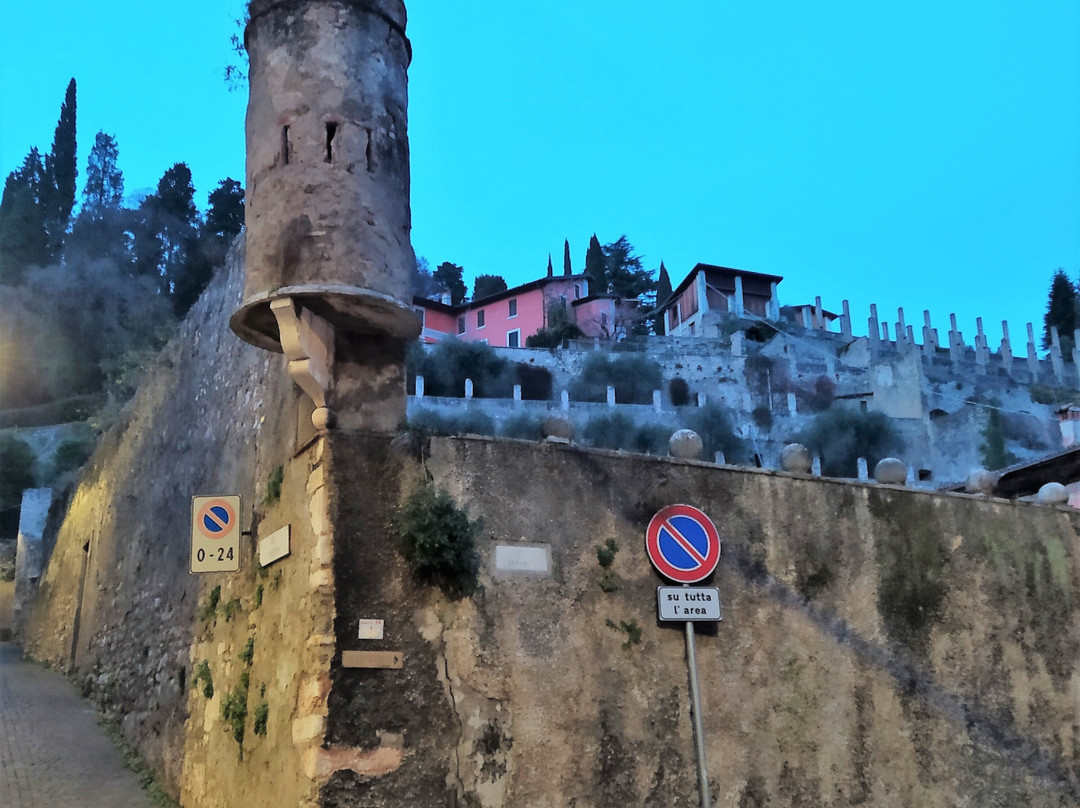 Villa Rizzardi, Brunati, Bulgheroni detta Villa Lucia-Toscolano-Maderno必去景点