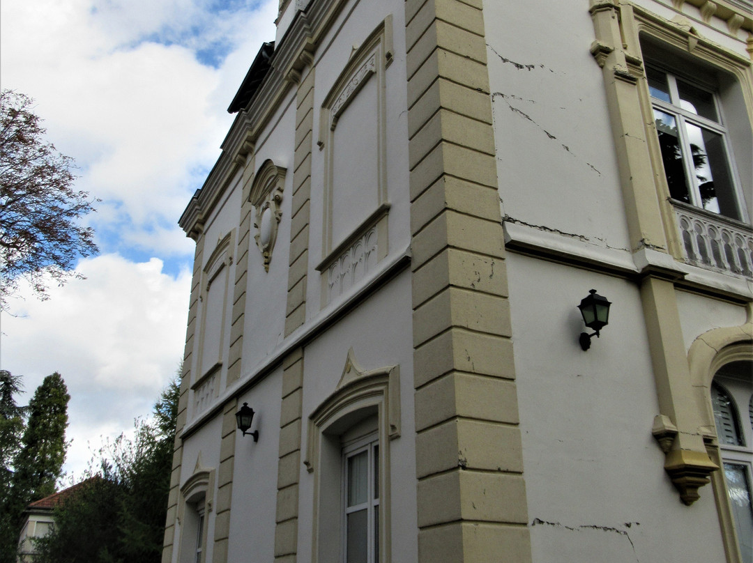 Château Des Cèdres Ou Lombard景点图片