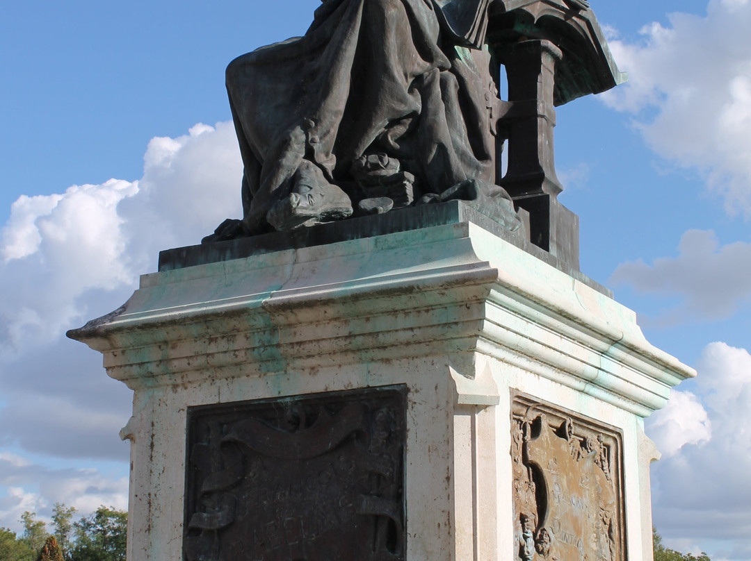 Statue de Rabelais景点图片