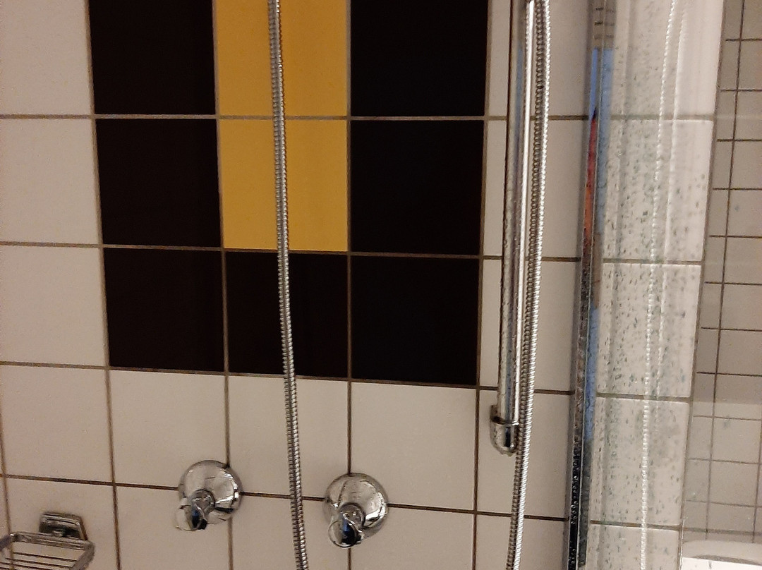 高山丘酒店主图