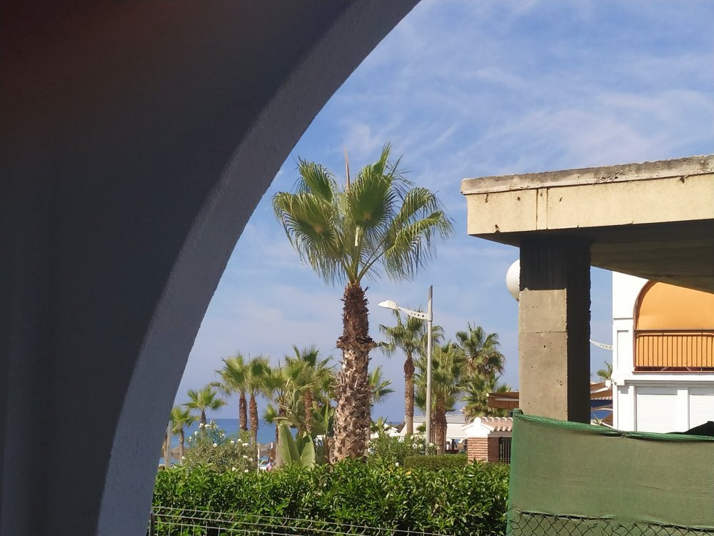 Complejo Laguna Beach主图