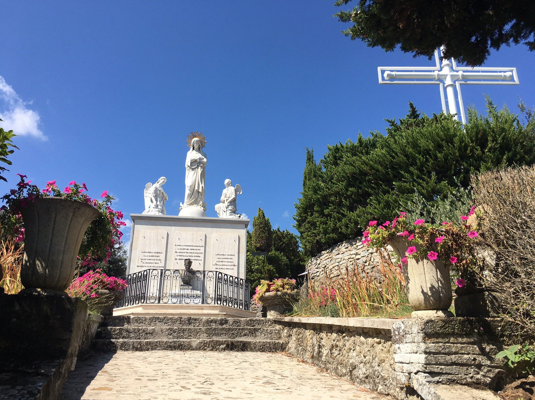 Basilica Santuario Madonna del Transito-卡斯泰洛城必去景点
