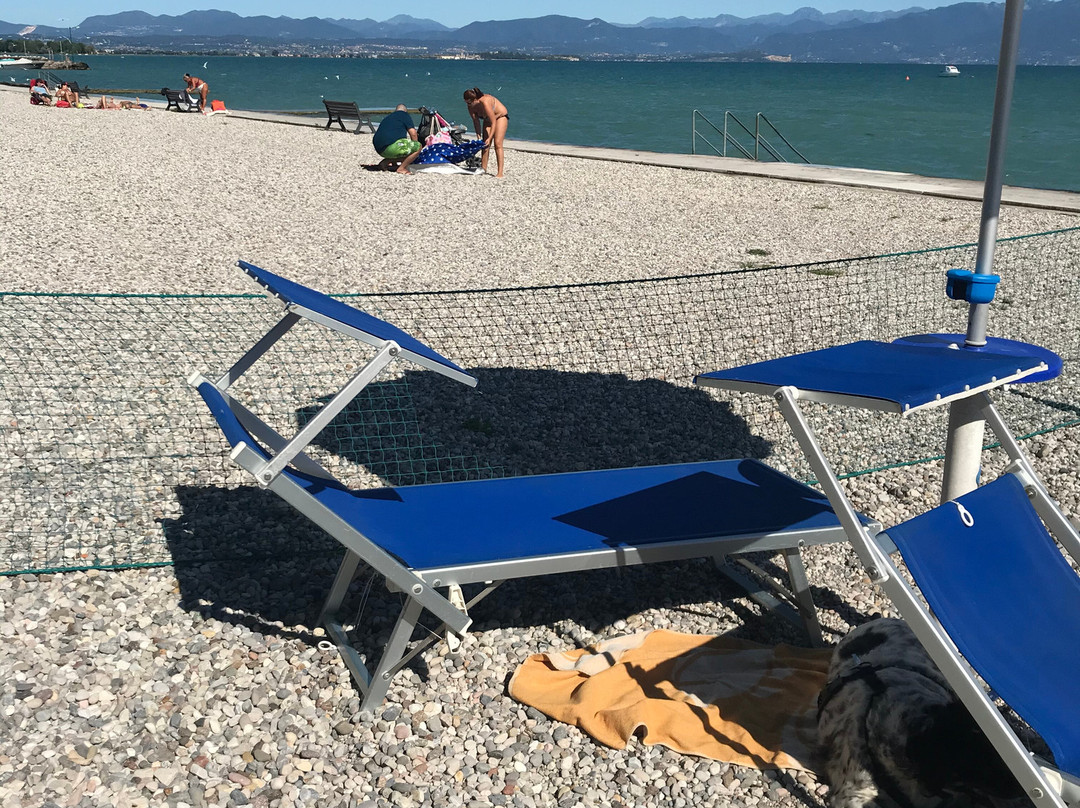 Bracco Baldo Beach景点图片