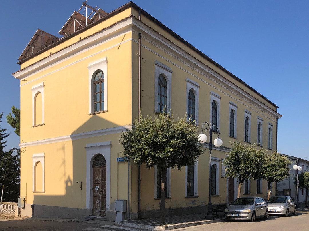 Palazzo Passamonti-Montepagano必去景点