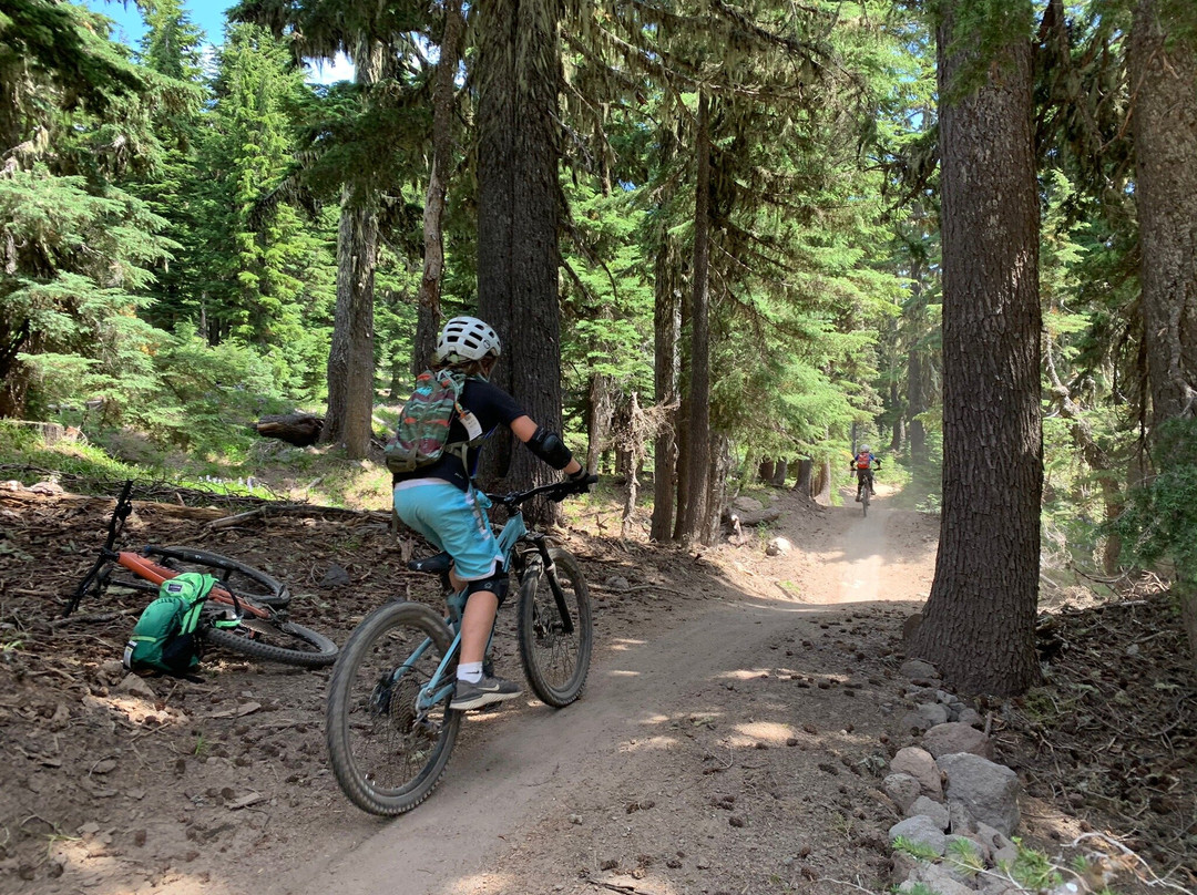 Hood River Mountain Bike Adventures-胡德里弗必去景点