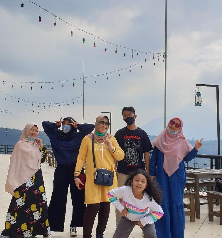 沙努尔皇家酒店主图