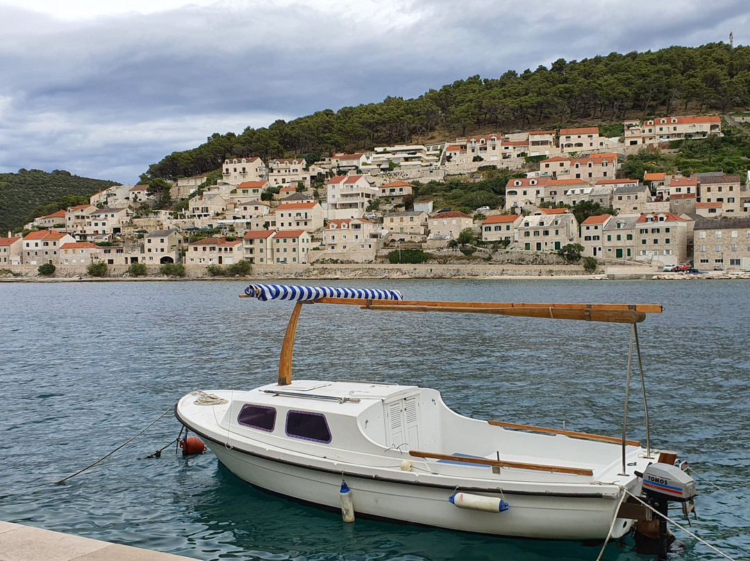 Pučišća - Central Dalmatia Croatia - Theme Trails