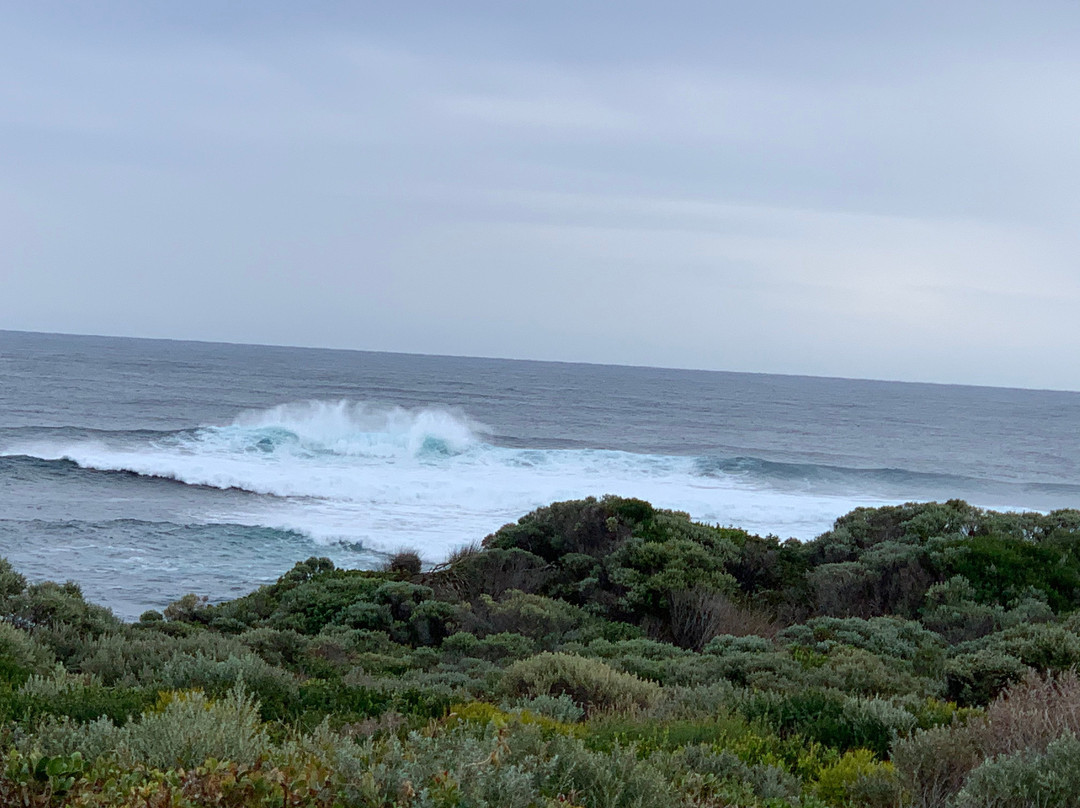 Margaret River Mouth Beach景点图片