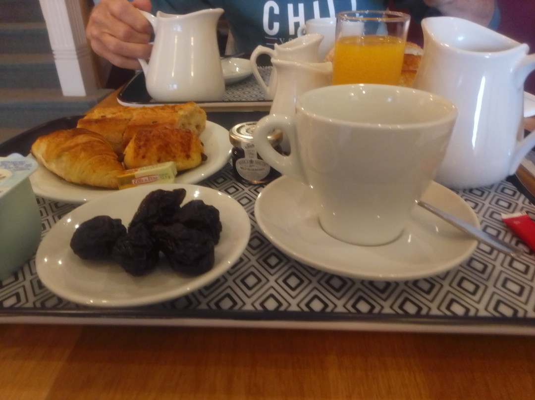 诺曼底酒店主图